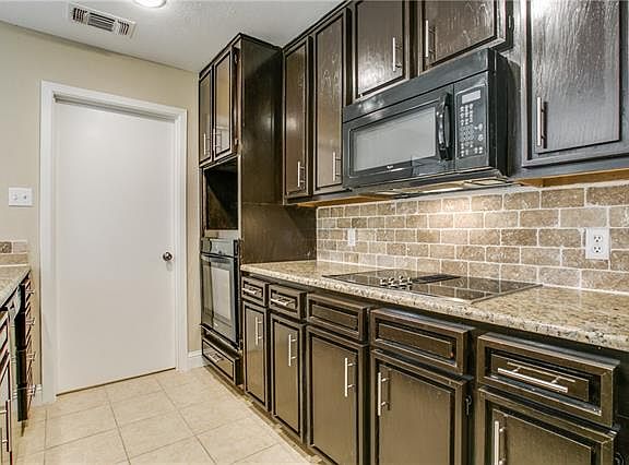 4th image of 2408 Woodfield Way