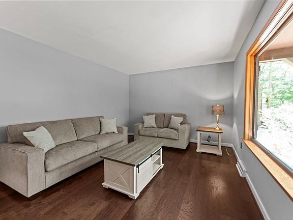 3rd image of 14449 Kings Hwy