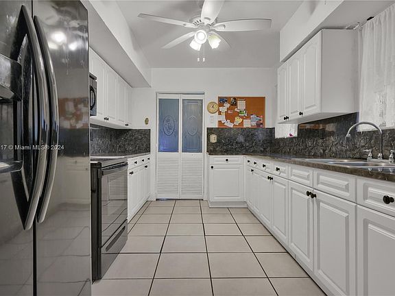 4th image of 17731 NW 15th Ct