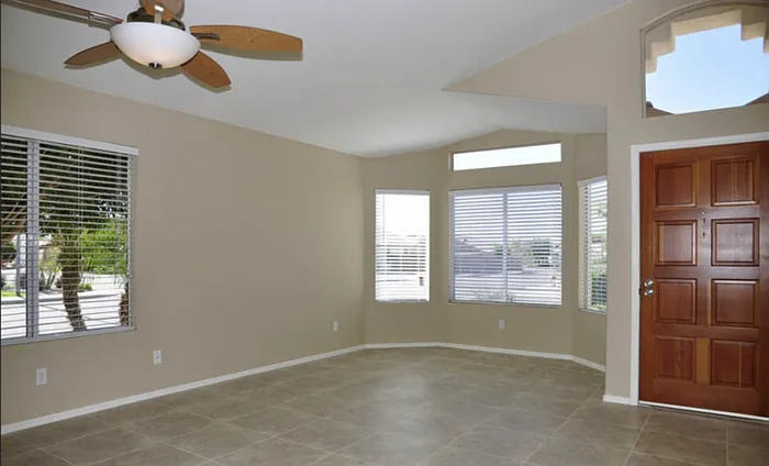 3 bed, 2.0 bath, 1615 sqft, $1,970 — Photo 3