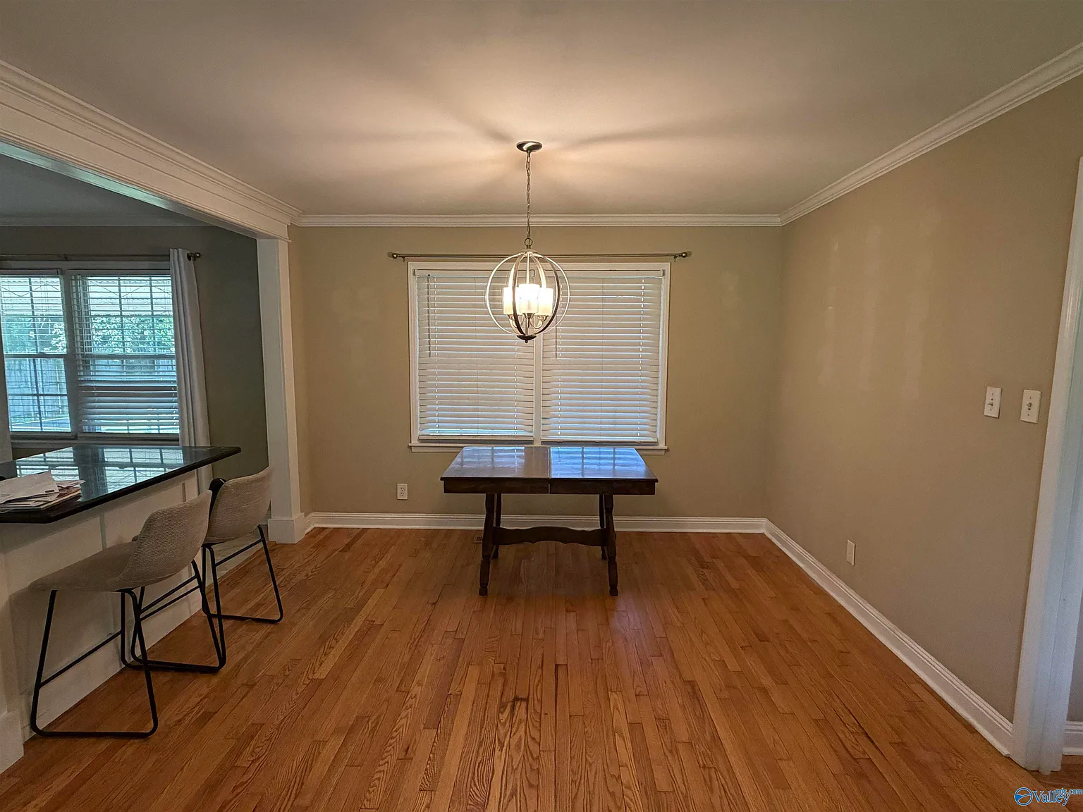 3 bed, 2.0 bath, 1350 sqft, $1,700 — Photo 3