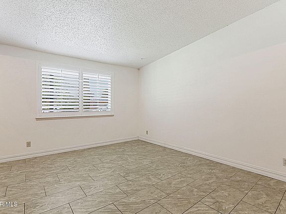 5th image of 4540 Swan Dr