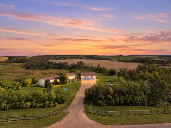 39403 Range Road 222, Lacombe County, AB T0C 2E0