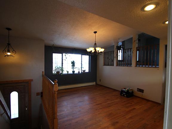 3rd image of 290 Christiansen Ave
