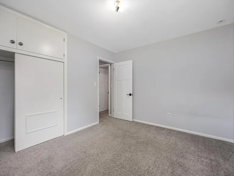 4790 Belzair Dr — Photo 20