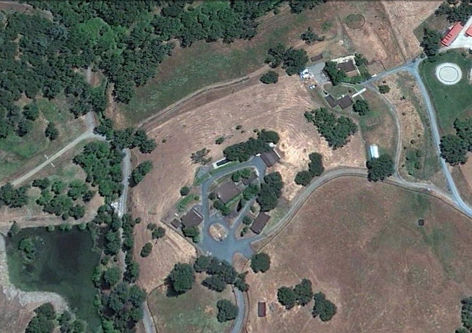 2nd image of 14681 Oak Meadow Rd