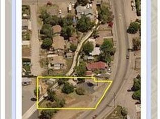 2936 Bancroft Dr, Spring Valley, CA 91977