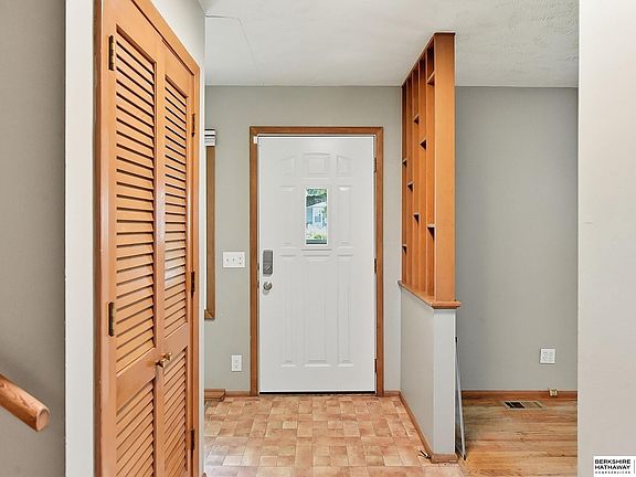 5th image of 9478 Wirt St
