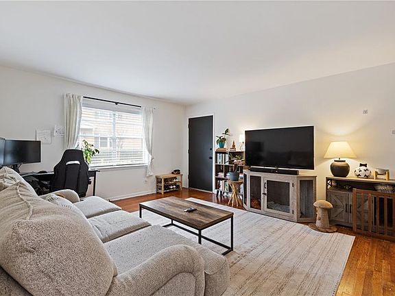 4th image of 3510 Roswell Rd NW APT M3