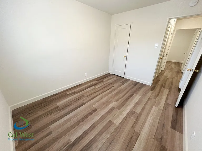 99 Atlas Ave — Photo 22