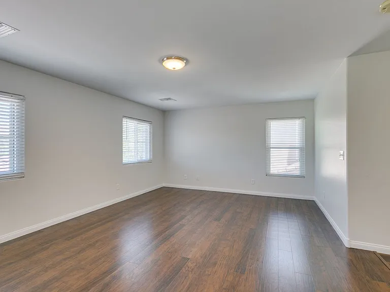 8660 Painted Horseshoe St — Photo 39