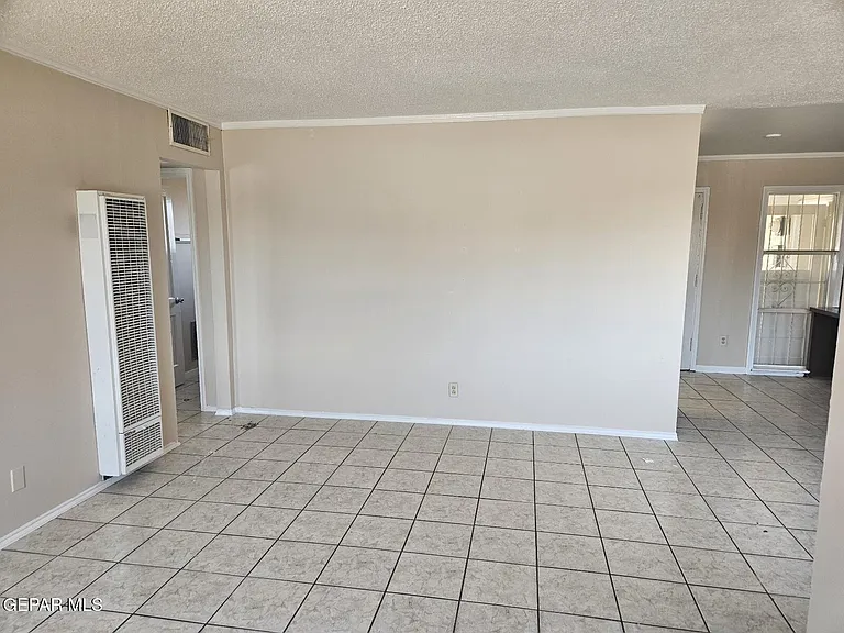 6423 Kiowa Ct — Photo 2