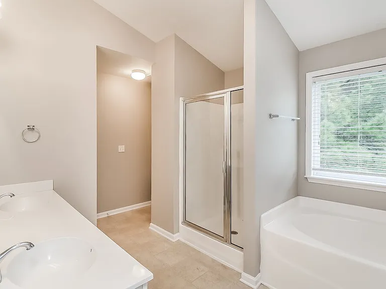 5212 Inverness Ct — Photo 14