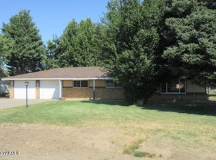 320 Rowberry Way, Toppenish, WA 98948