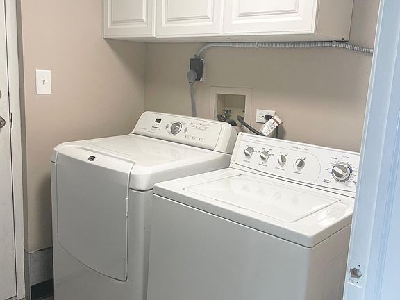 5th image of 16818 82nd Ave APT 1S