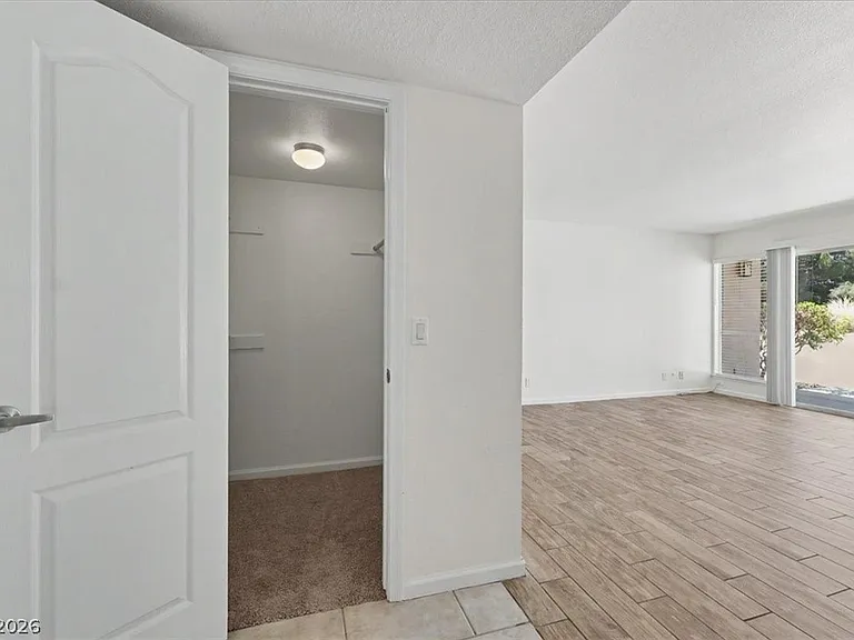 618 Oakmont Ave #2303 — Photo 6