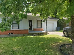 1411 Oakwood Dr, Denton, TX 76205