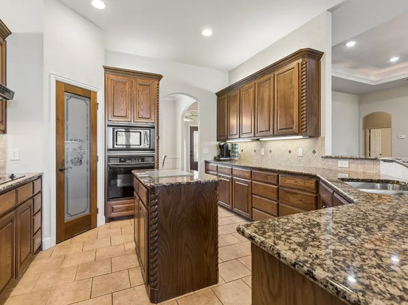 600 Lonesome Trl, Haslet, TX 76052