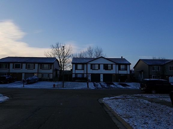 4th image of 3912 Port Dr