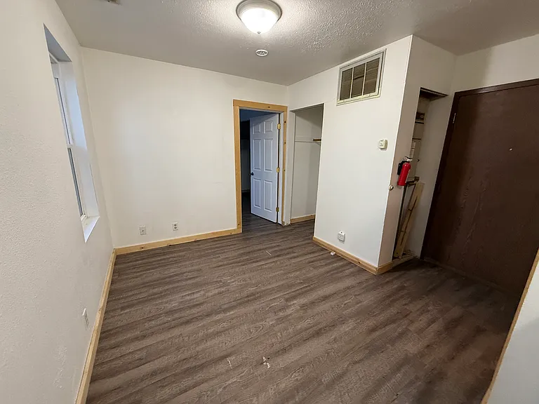 115 2nd St W #2 — Photo 3