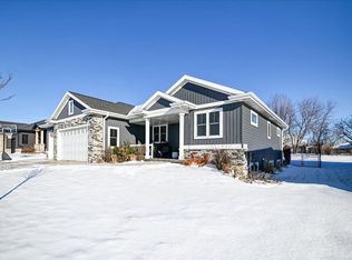 816 Damascus Trail, Cottage Grove, WI 53527