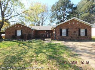 1007 Boulder Dr, Southaven, MS 38671