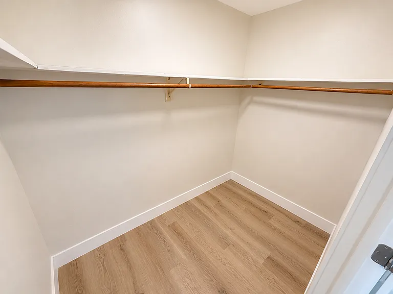 109 Seville Pl SW — Photo 10