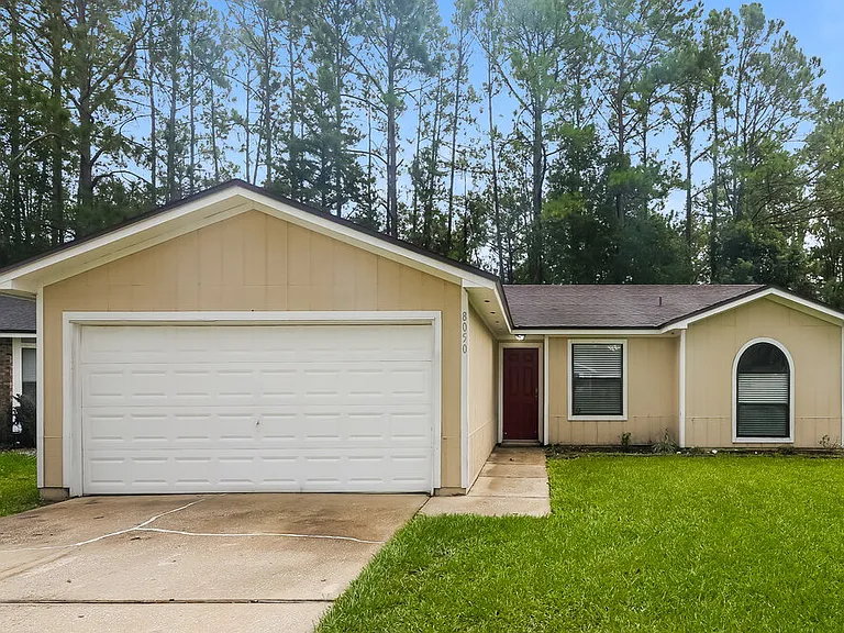 8050 Cumberland Gap Trl — Photo 1