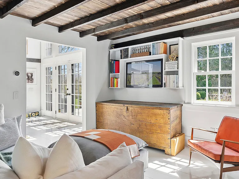2749 Montauk Hwy — Photo 9