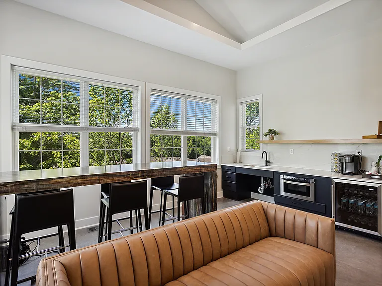 Ridgeway Place — Photo 6