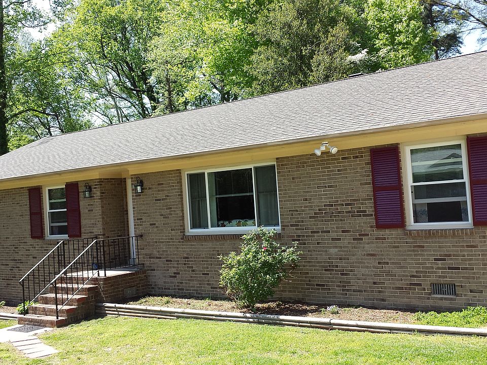 1st image of 1210 Amesbury Ln