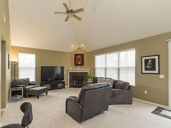 4th image of 464 Westgreen Ln