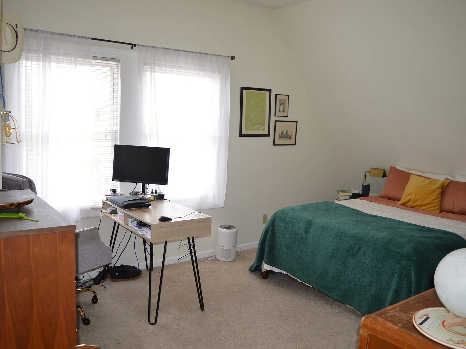 2 bed, 1000 sqft, $1,950 — Photo 3