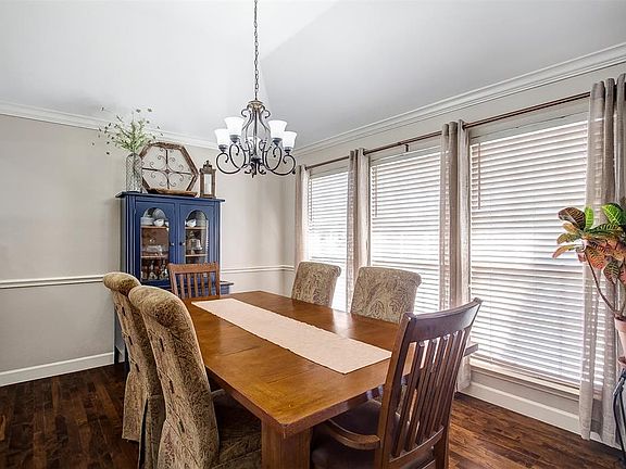 5th image of 3725 Promenade Dr