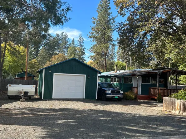 525 Yew Wood Dr, Shady Cove, OR 97539