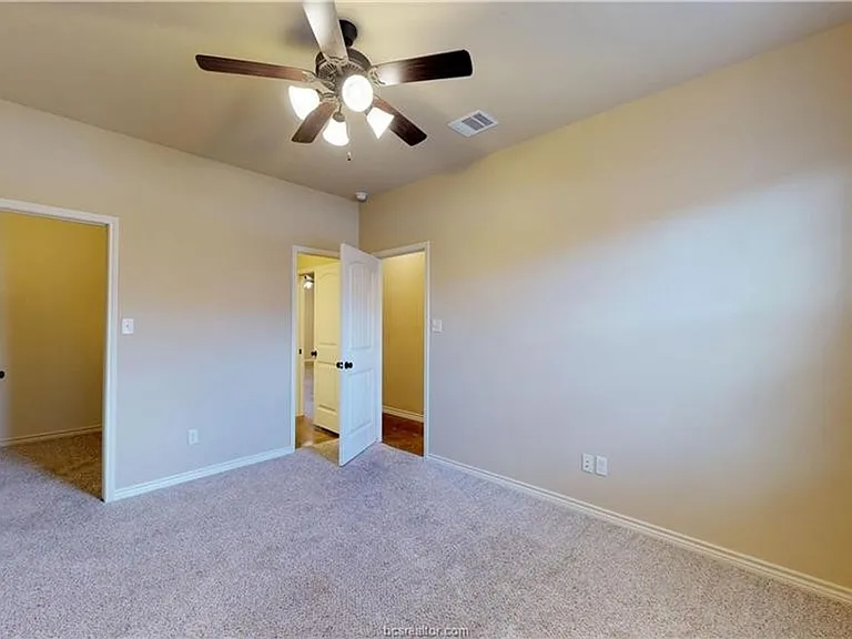 107 Kimber Ln — Photo 9