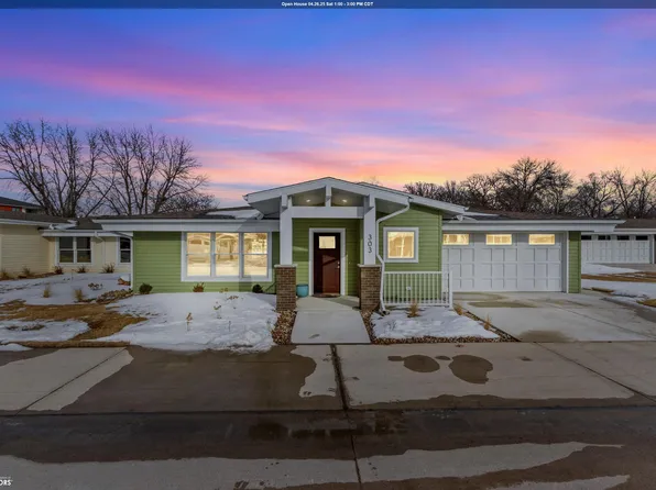 303 Oak Hill Ct, Clear Lake, IA 50428