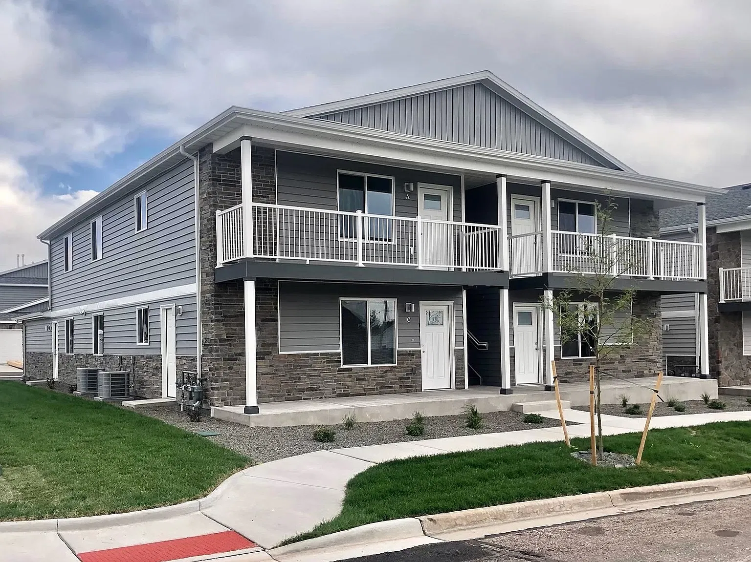 Yellowstone Villas — Photo 1