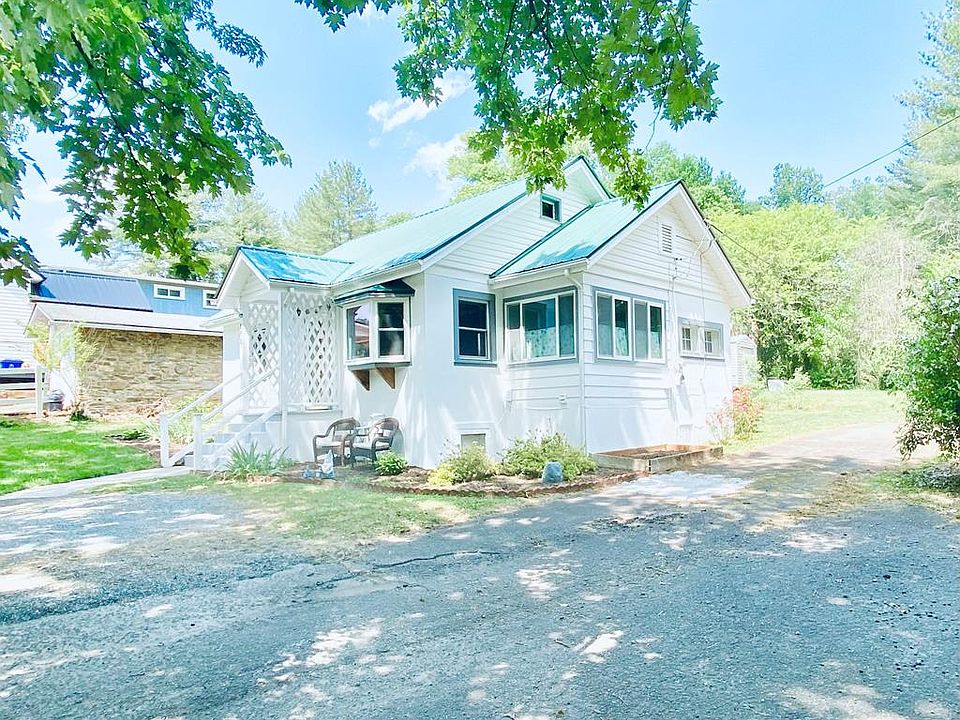 1st image of 373 Savannah Dr