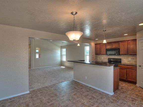 4th image of 10088 W Littlewood St