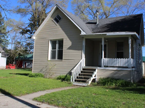225 Ellis St, Caro, MI 48723