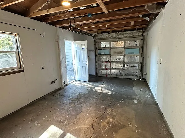 623 Terry Ave — Photo 15