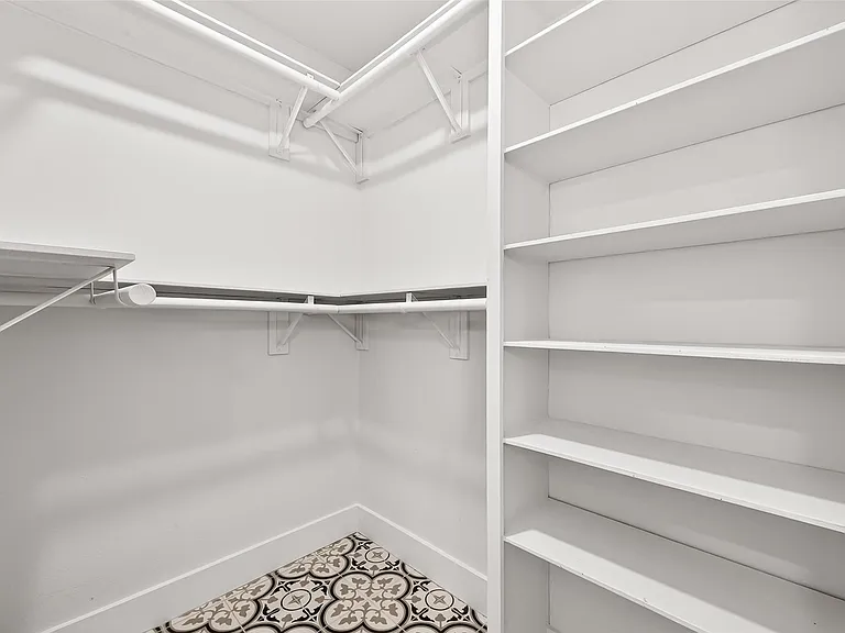 2730 Blue Glen Ln — Photo 41