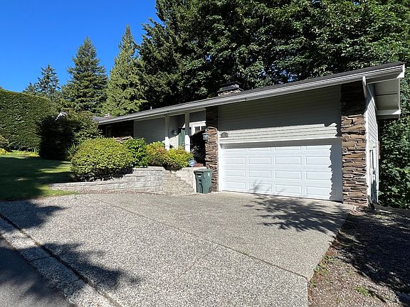 2nd image of 14712 SE 45th Pl