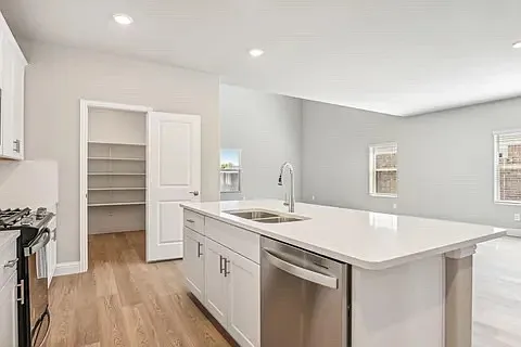 501 Midnight Oak Dr — Photo 7