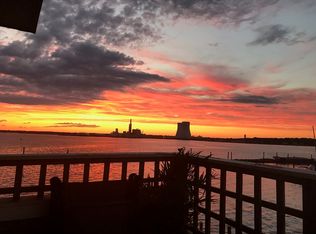 700 Shore Dr #5-501, Fall River, MA 02721