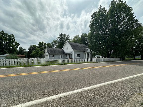 4th image of 107 W Valley Dr