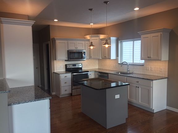 Kitchen (Simulated)