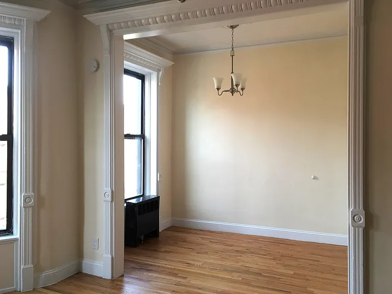 83 7th Ave #3 — Photo 4