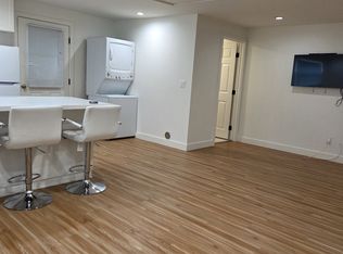 3007 W Valley Heart Dr, Burbank, CA 91505